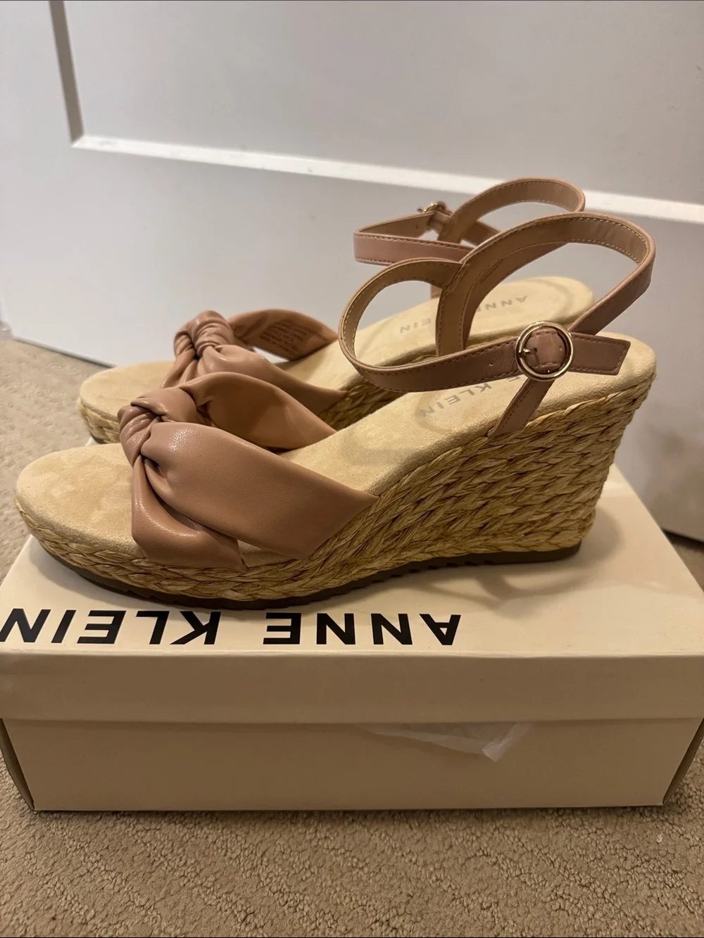 🆕 Anne Klein Wheatley Ankle Strap Espadrille Wedge. 9.5. New in box!🔥